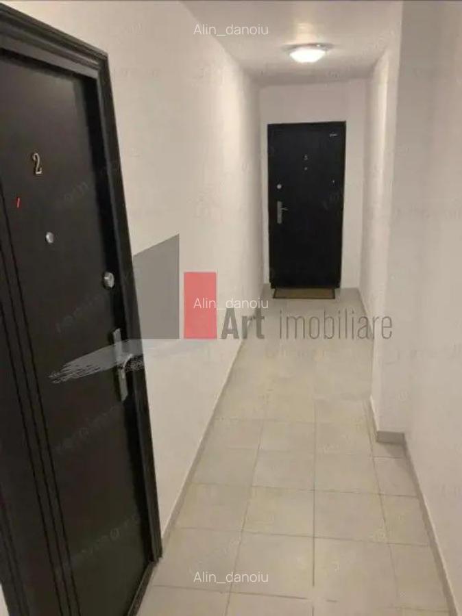 Apartament cu 3 camere de vanzare in zona Chibrit/1 Mai/Calea Grivitei - 2