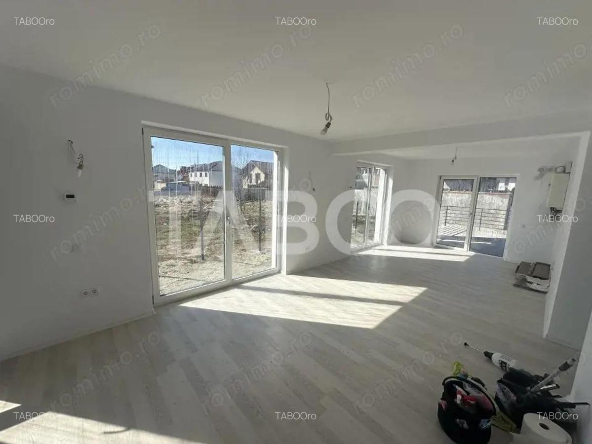 Duplex de vanzare in Arhitectilor 123 mpu si teren 301 mp terasa garaj - 3
