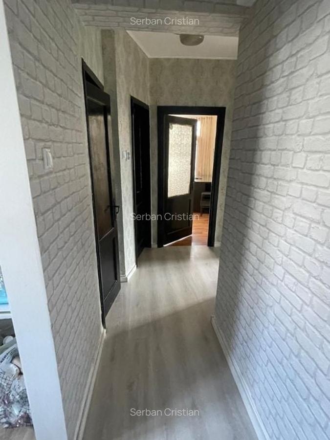 Central Coltea apartament 3 cmaere de inchiriat - 12