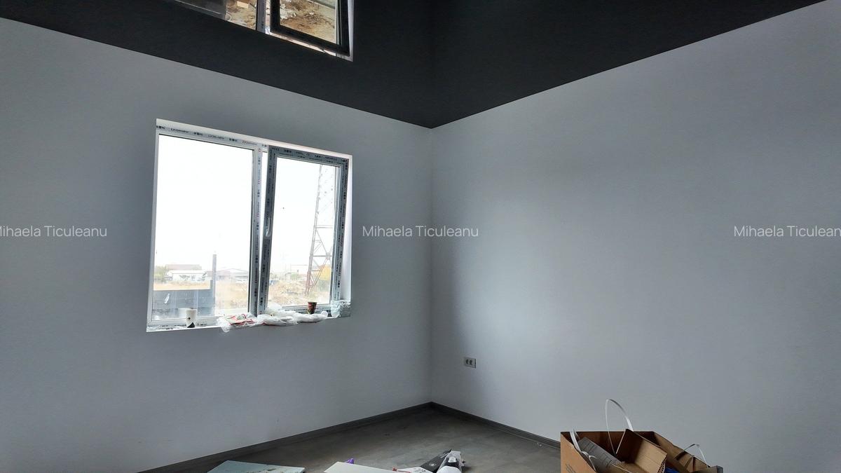 Vindem casa in Navodari zona de vile - 4