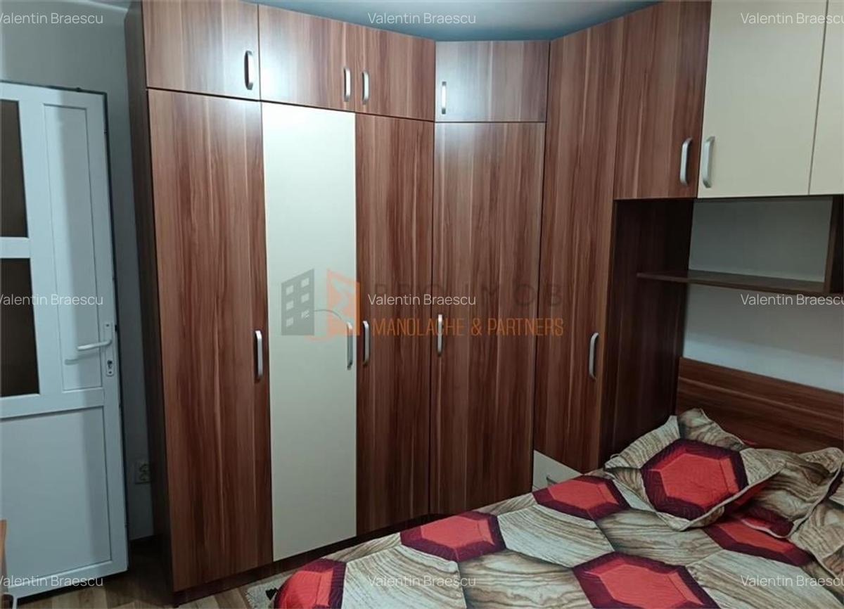 Apartament 3 camere cf 1 decomandat zona Micro 5 - 2