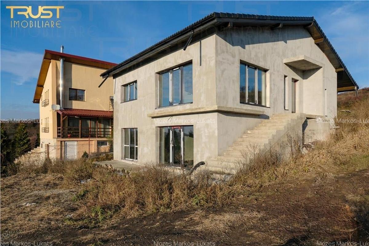 Casă cu 5 camere în Chinteni - 2