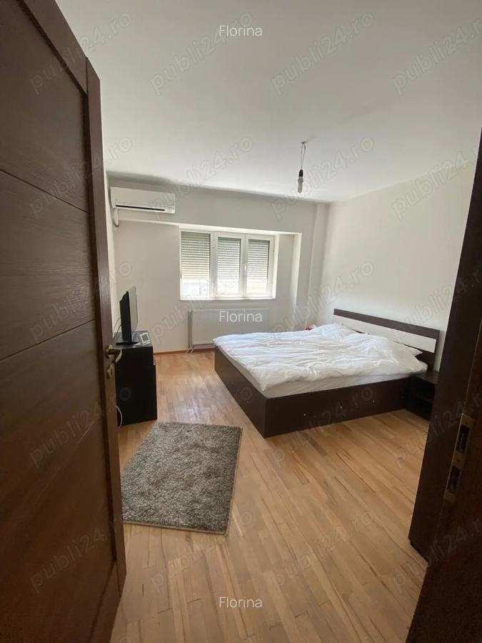 Vand apartament 3 camere, zona centrala - 4