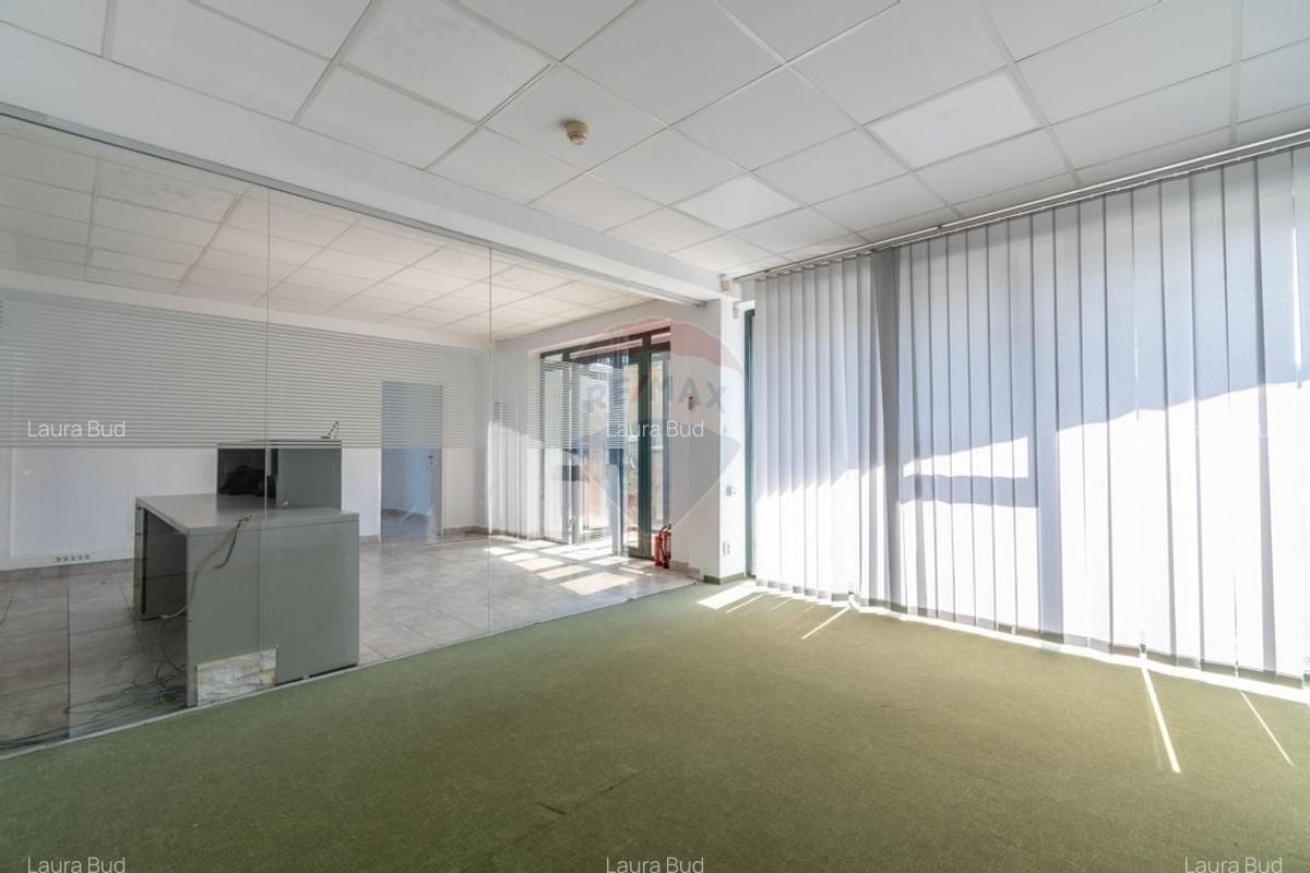 Casa cu 12 camere de inchiriat, Str. Traian - 2