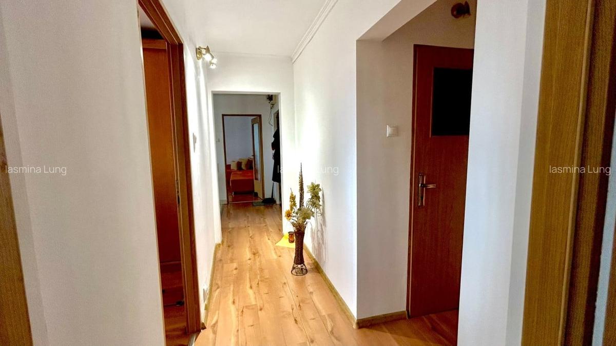 Apartament cu 3 camere decomandat, mobilat în Dacia - 6