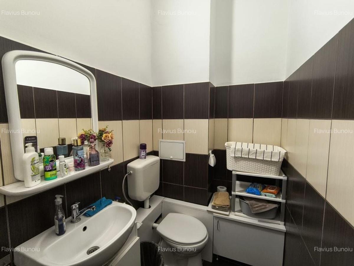Spatiu comercial, ultracentral, Republicii, Oradea. 95 000 E. Com 0 - 9 Spatiu comercial, ultracentral, Republicii, Oradea. 95 000 E. Com 0 - 9