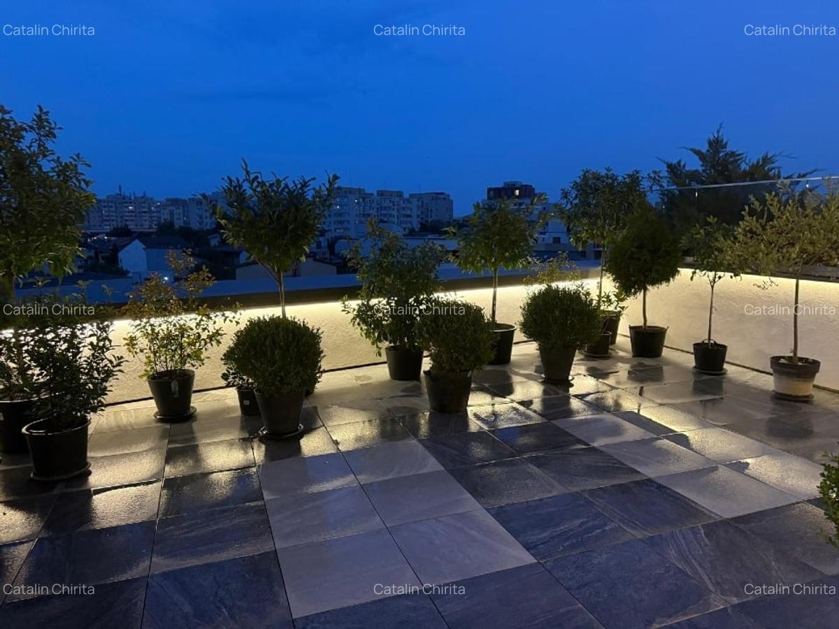 Vând apartament cu terasa - 10