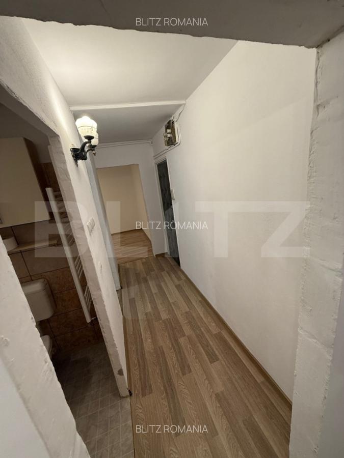 Apartament de vanzare, 3 camere, 65 mp, etaj intermediar, zona Calea Bucuresti - 2