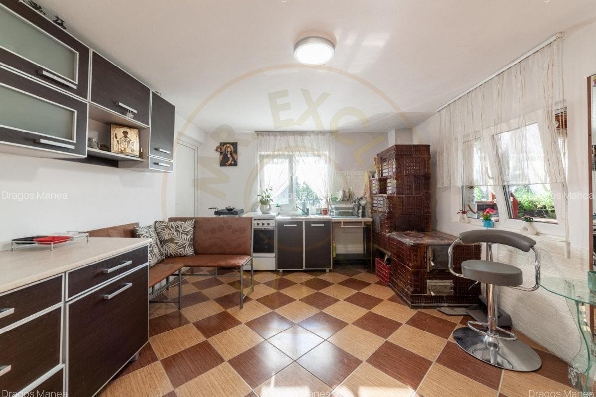 Casa cu teren generos si gradina spectaculoasa – Comuna Cuca, Arges! - 5