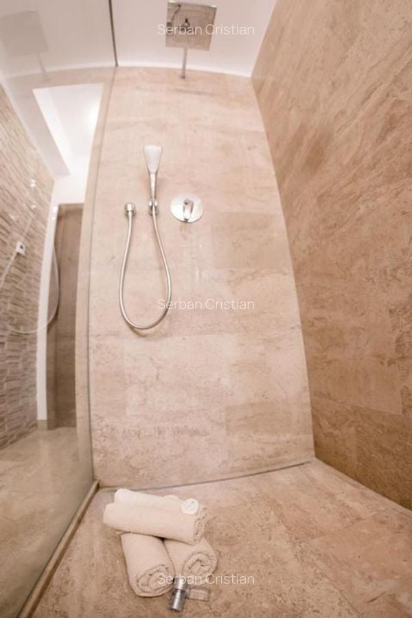Universitate apartament 5 camere 220 mp de inchiriat - 9