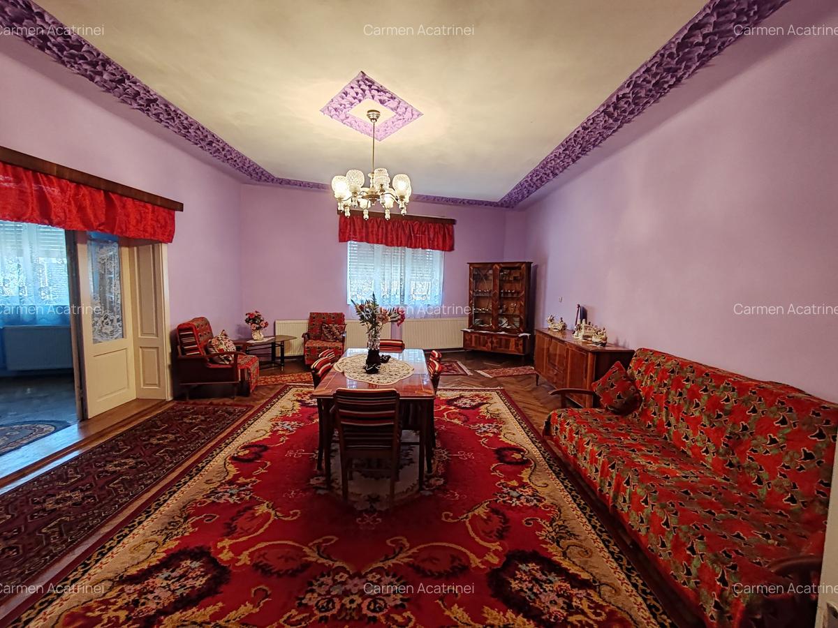 Casă cu 4 camere în Tărlungeni - 1