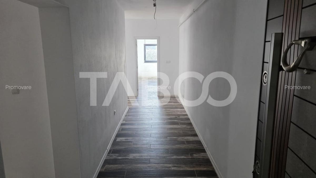 Apartament nou decomandat cu 3 camere de vanzare in Sebes - 2