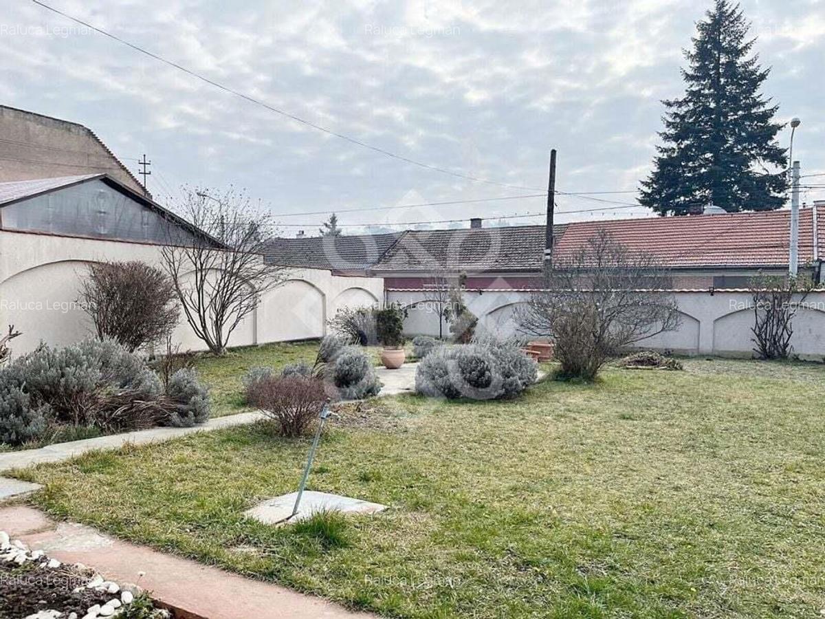 Casa cu 4 camere de vanzare in zona centrala din Oradea - 19