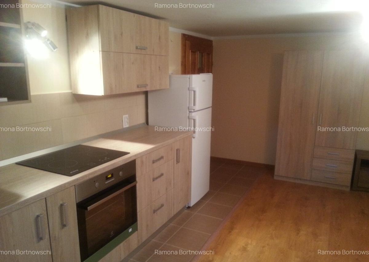 Garsoniera Sub Arini - 6 Garsoniera Sub Arini - 6