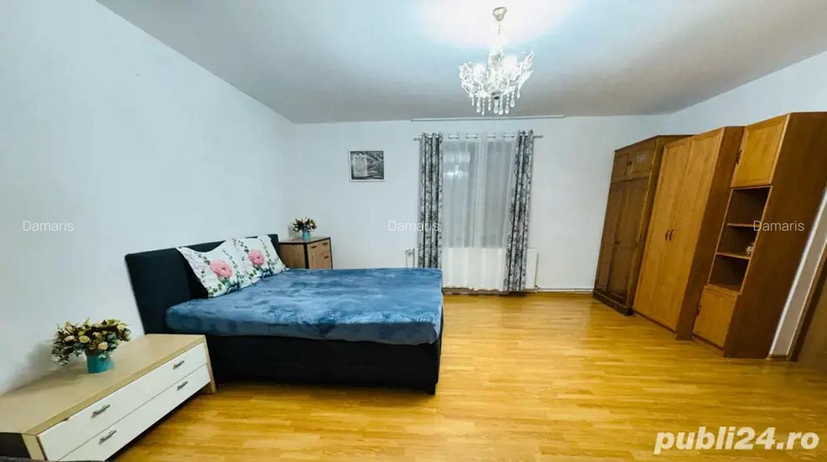 Vand casa modesta la tara - 1 Vand casa modesta la tara - 1