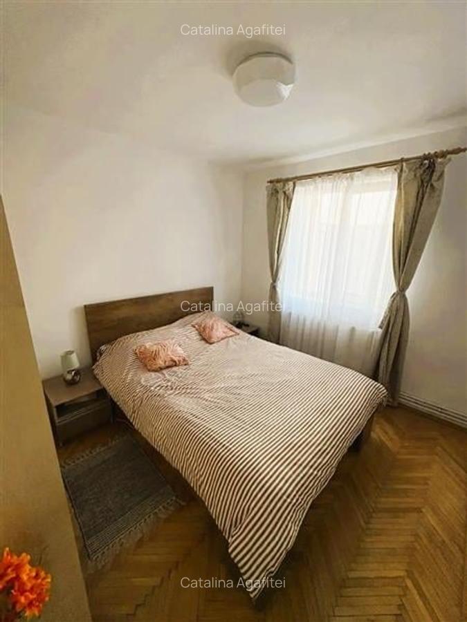 Apartament cu 2 camere semidecomandat, mobilat în Florilor - 3