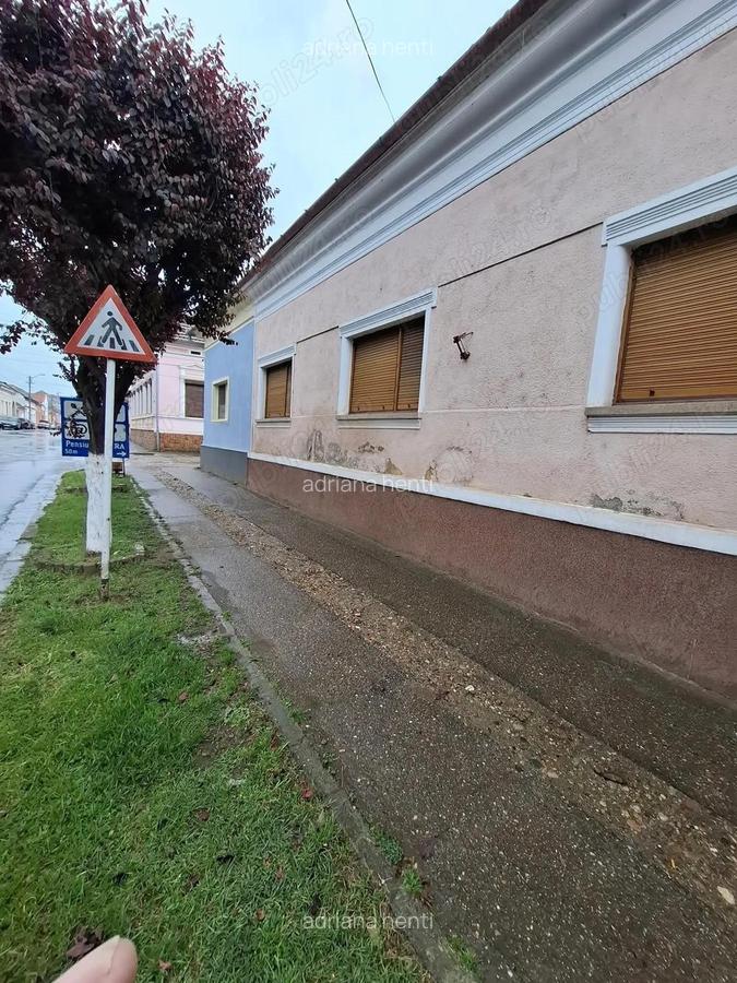 Casa in Ora?tie, zona cu vad - 3