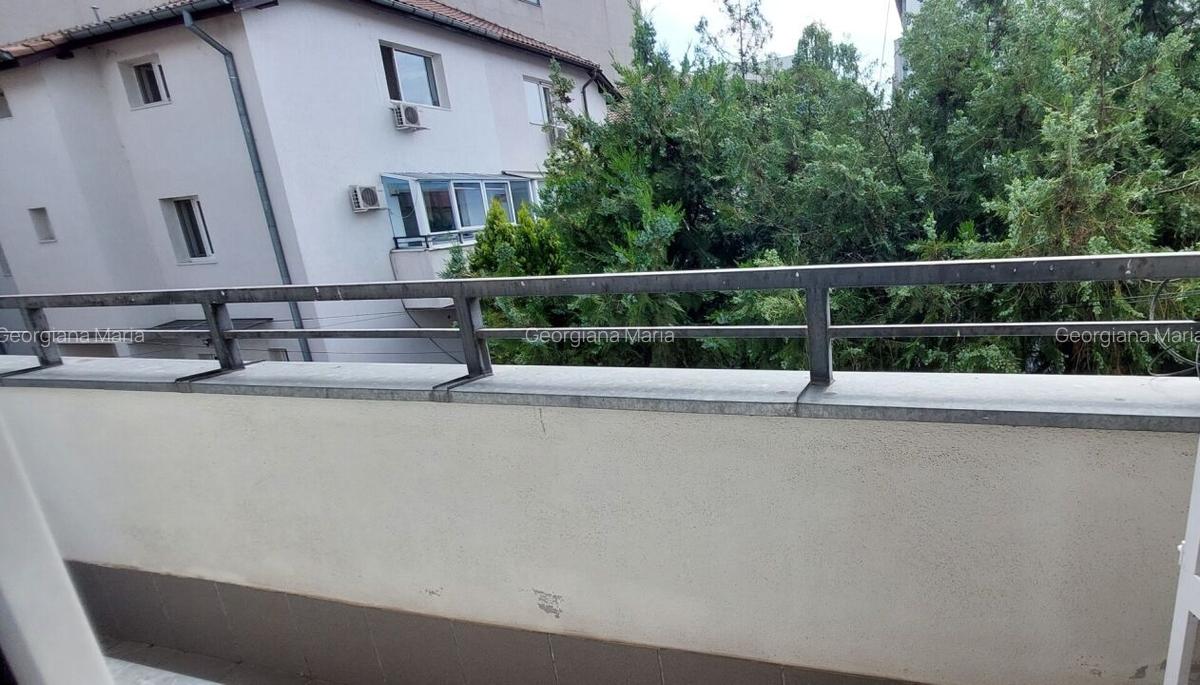Apartament cu 4 camere decomandat în Herăstrău - 5