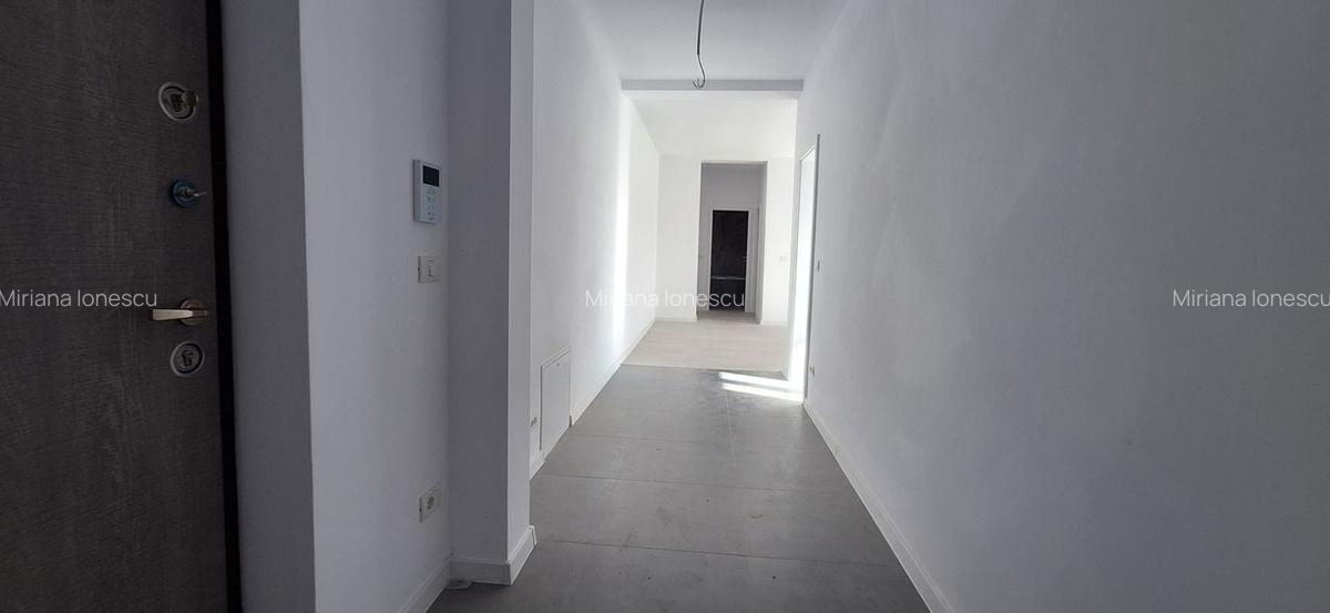 Apartament cu 3 camere decomandat în Torontalului - 3