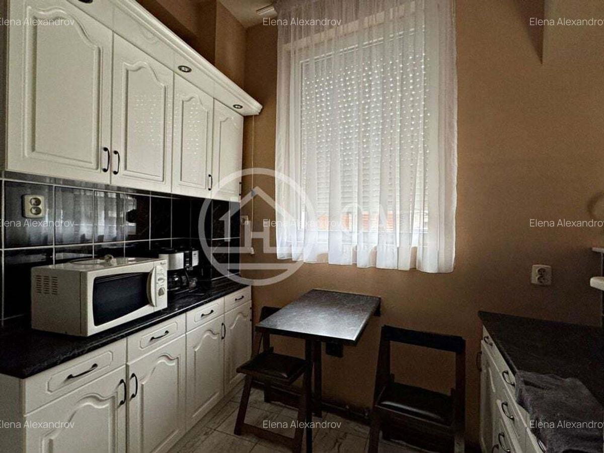 Casa cu 5 camere de inchiriat in Zona Centrala, Oradea - 14