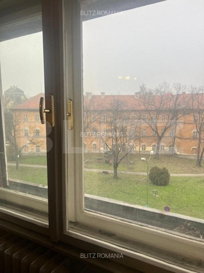 Apartament de vanzare, cu 4 camere, 90 mp, zona-ultracentrala - 5