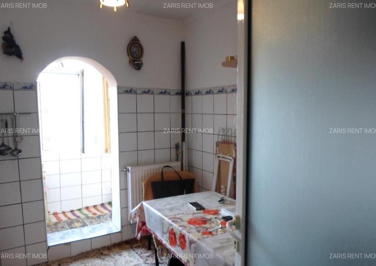 Apartament 3 camere, decomandat in Ploiesti, 9 Mai - 9