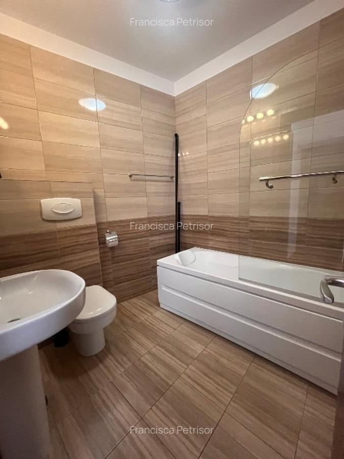 Vând apartament de 3 camere cu suprafață de 66 mp plus balcon de 4 mp - 12