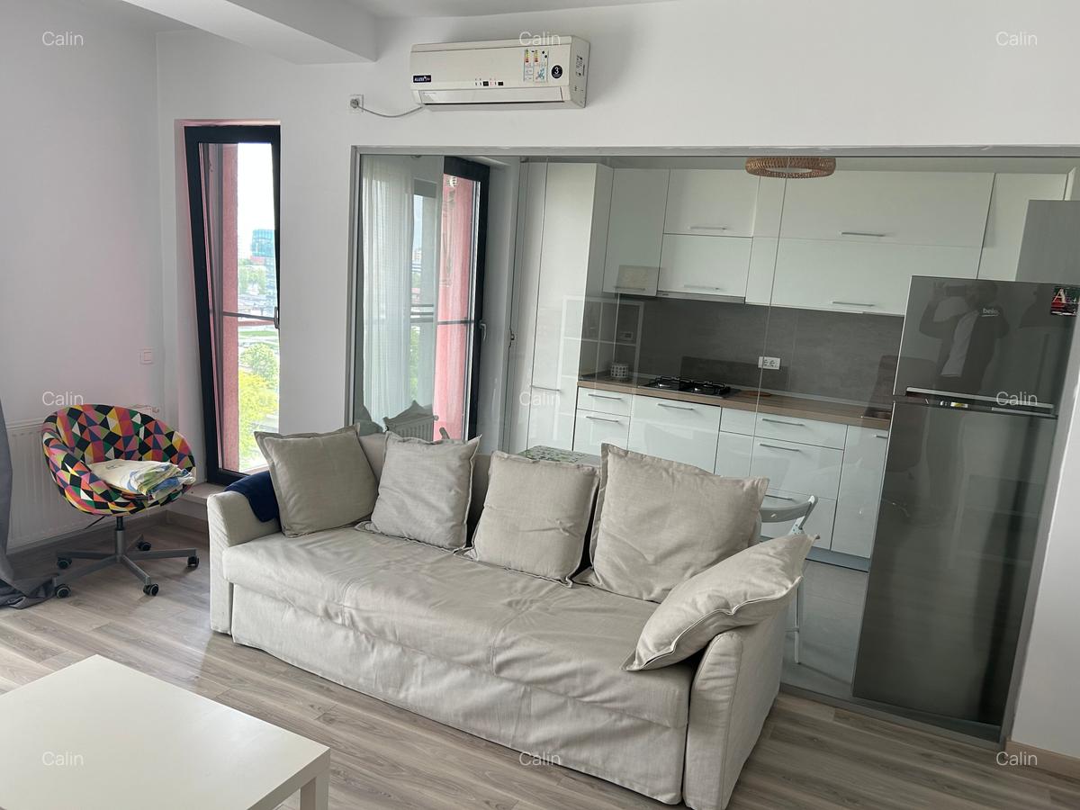 Garsoniera situata pe Splaiul Independentei (Regie) langa Lacul Morii - 2