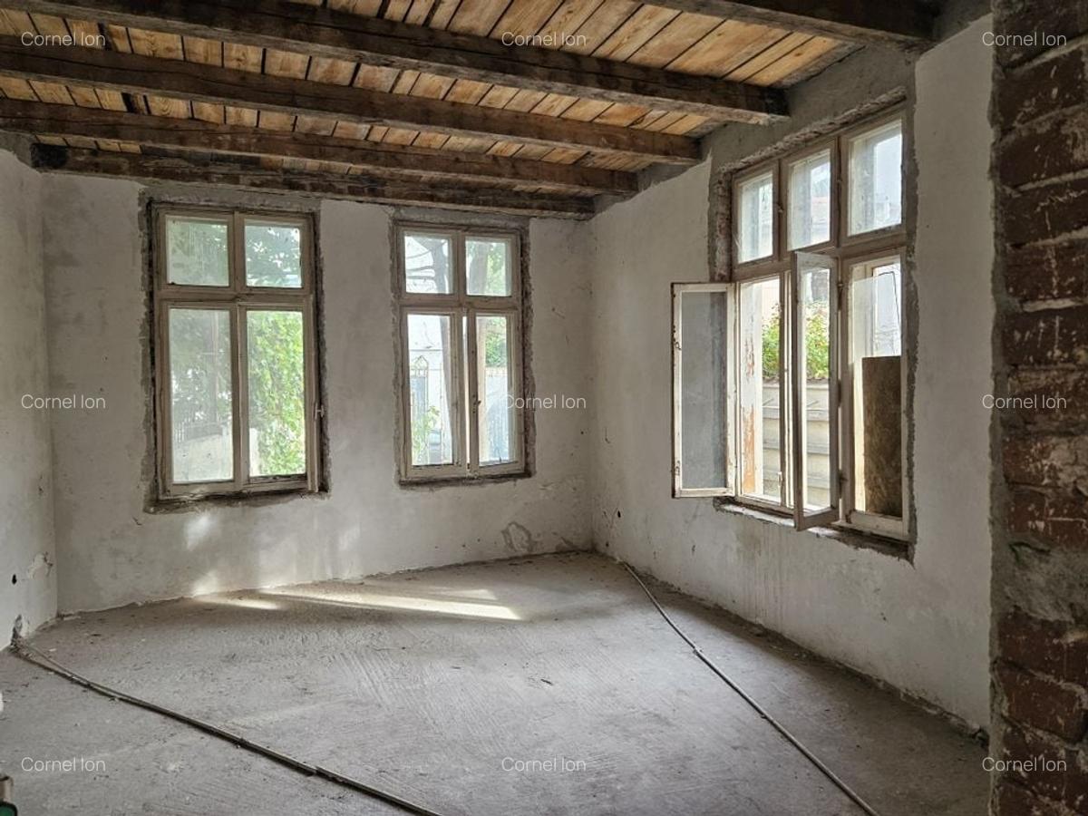 Casa 8 camere 370mp utili -curte proprie 260mp Eminescu - Piata Gemeni - 9