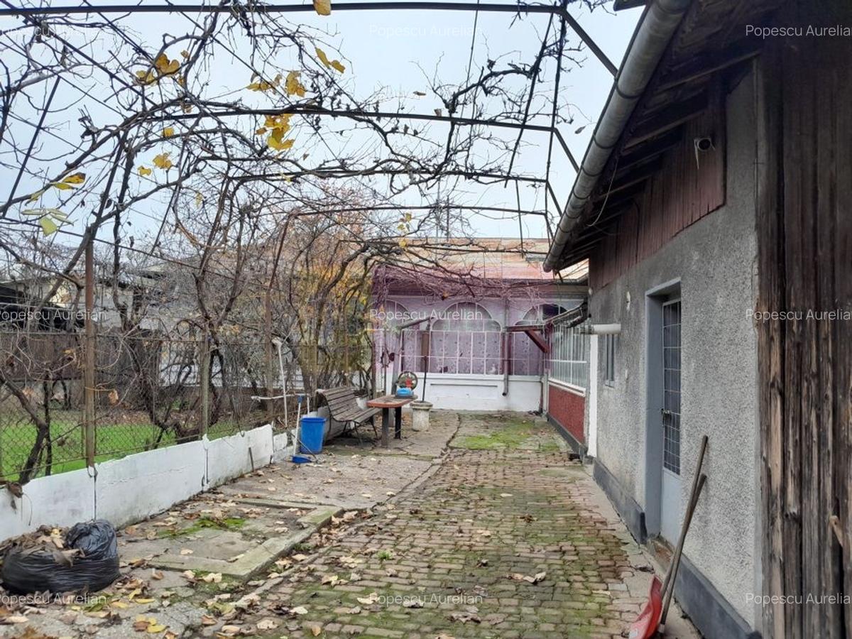 Branesti / IF - casa batraneasca din caramida cu teren de vanzare - 27