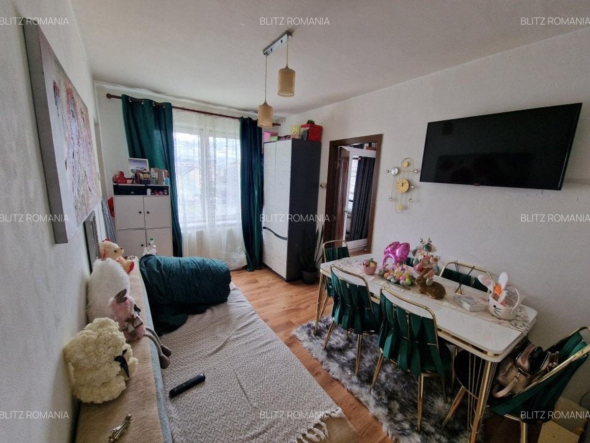 Apartament de vanzare 2 camere, 33 mp, zona George Enescu - 1