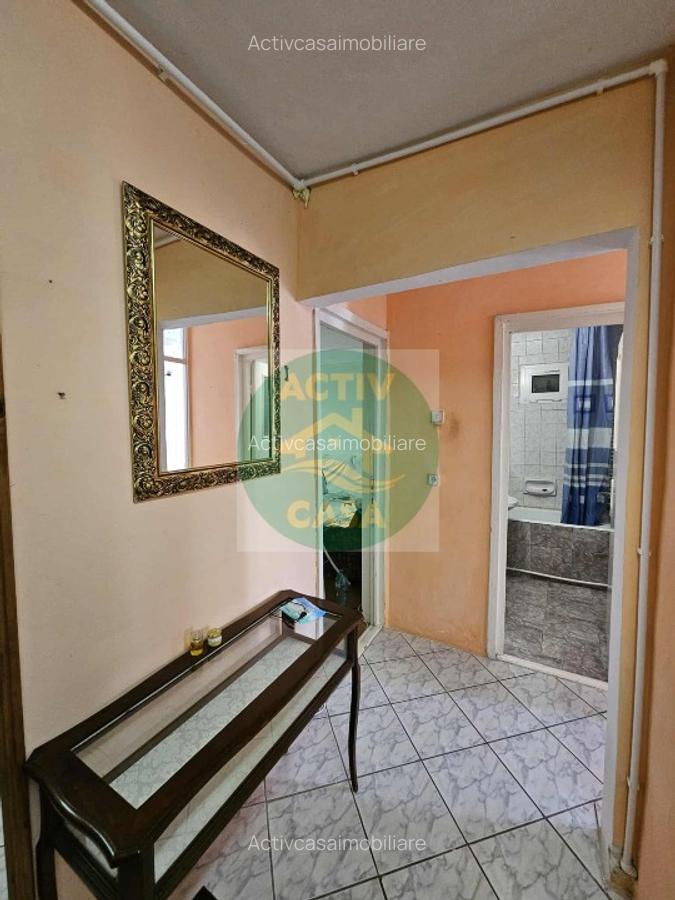 Apartament 2 camere, etaj 1,decomandat - 3 Apartament 2 camere, etaj 1,decomandat - 3