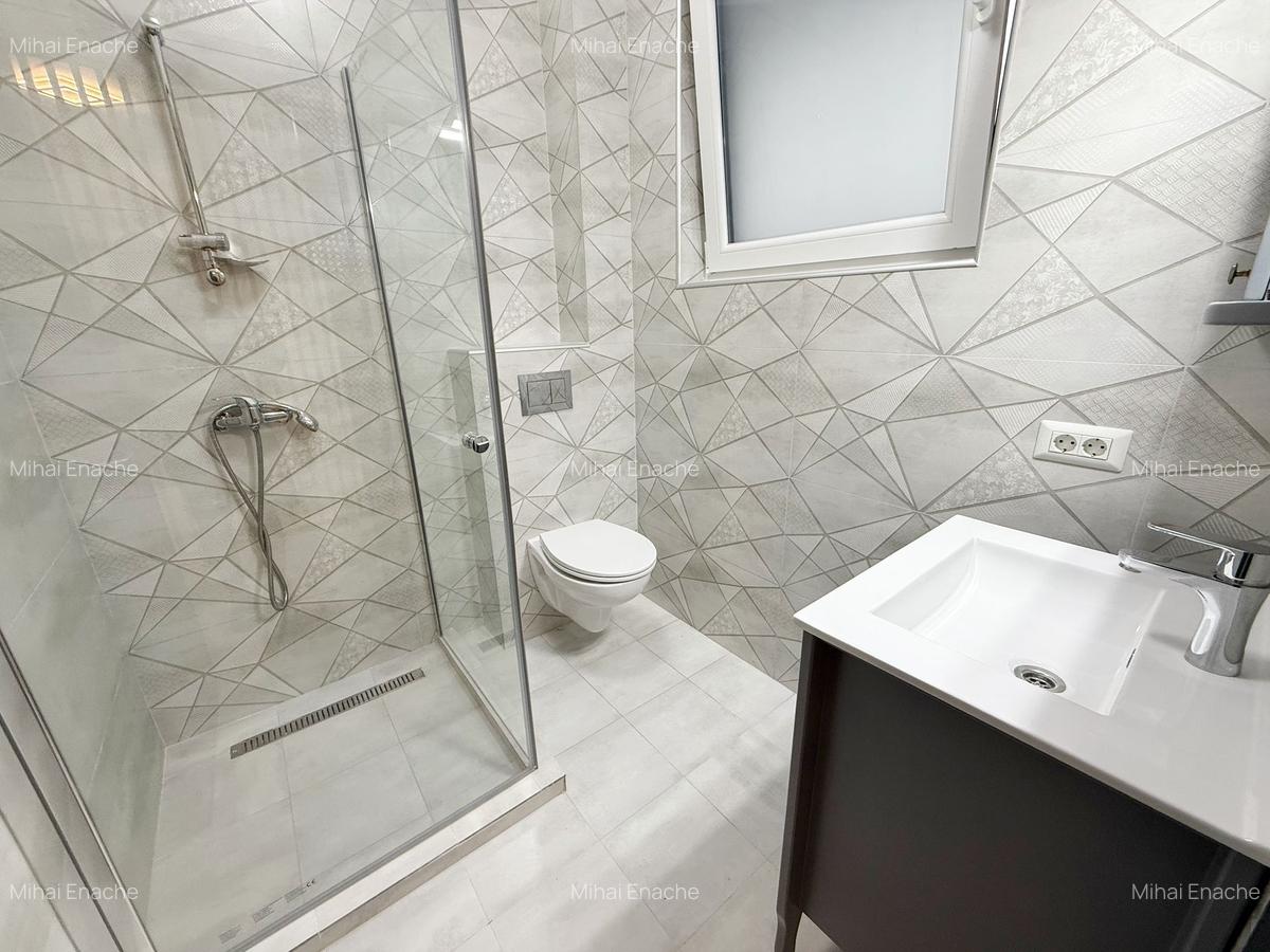 Vila individuala / 4 camere / 3 bai / curte amenajata - 10