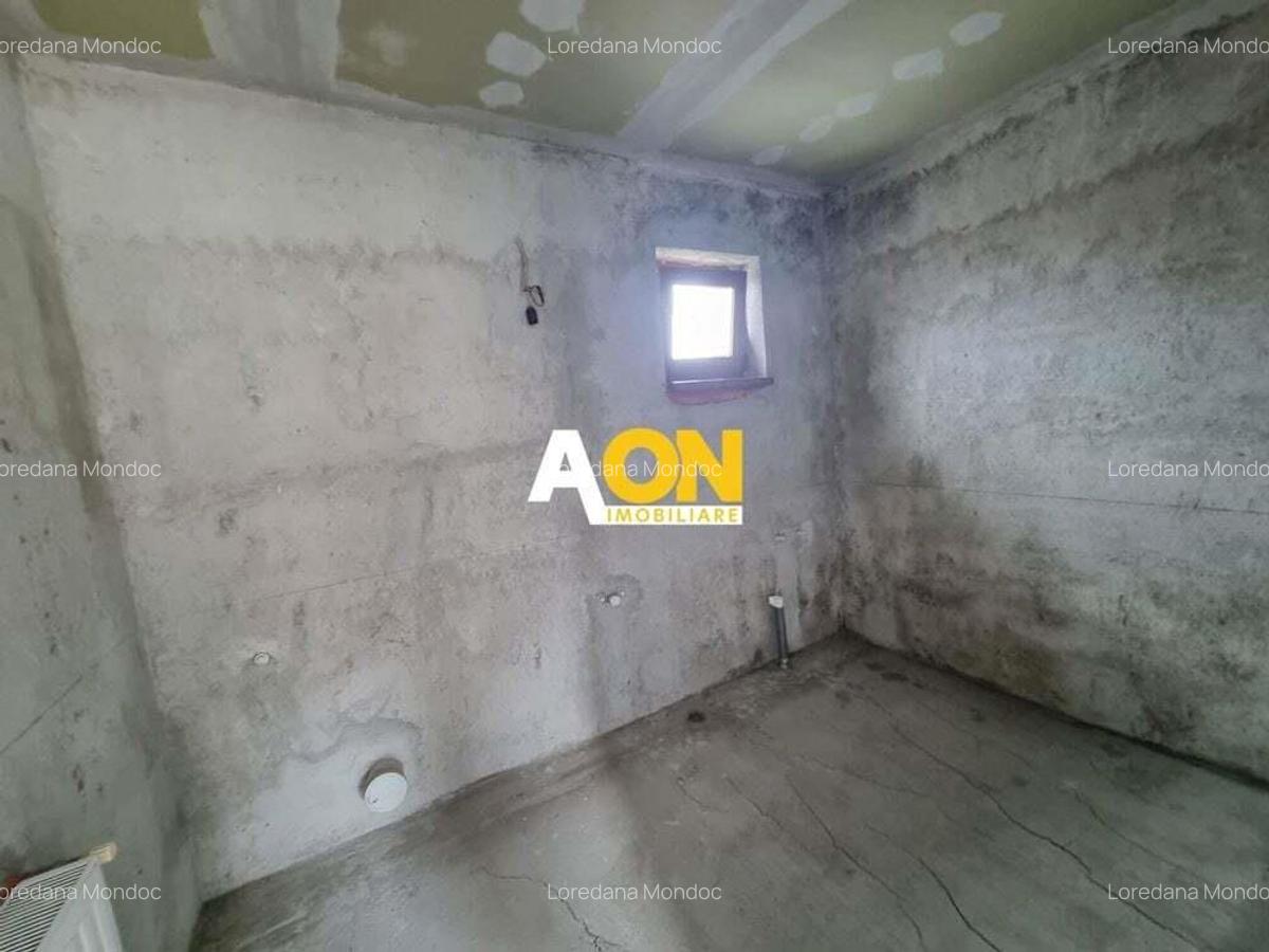 De vanzare casa 6 camere, S+P+M, 900mp teren, Cetate - 15