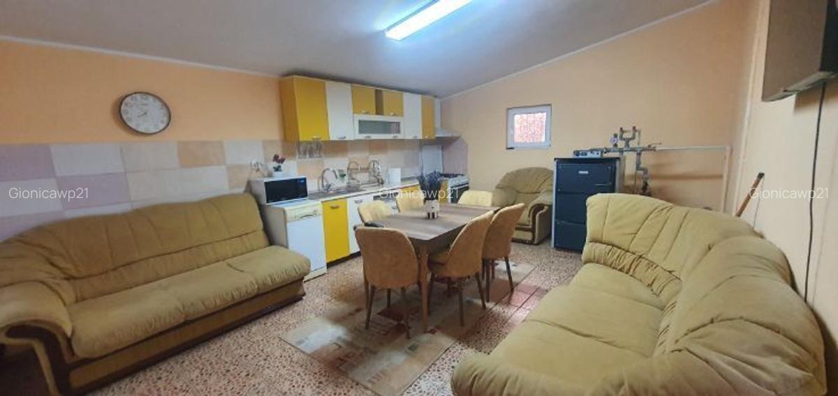 Vând casă cu mansardă - 7