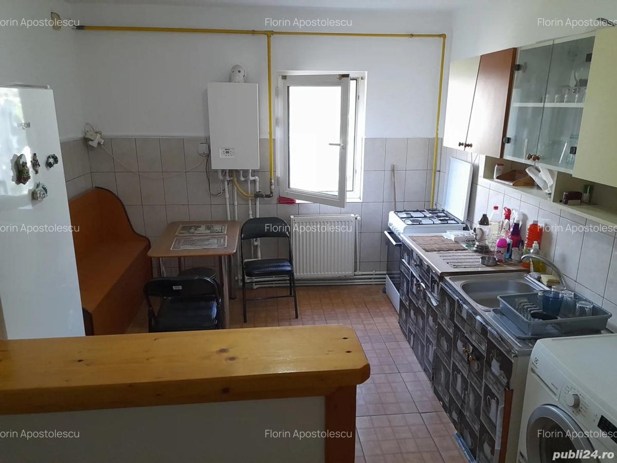 Inchiriez apartament doua camere micro 14, 1500 lei - 8 Inchiriez apartament doua camere micro 14, 1500 lei - 8