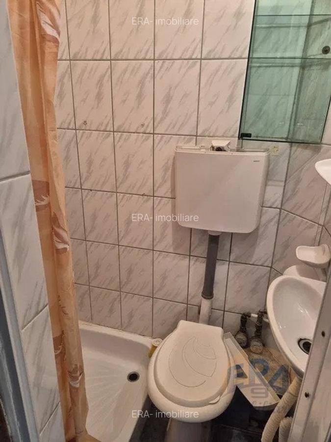 Garsonieră decomandată, mobilată în Rogerius - 4