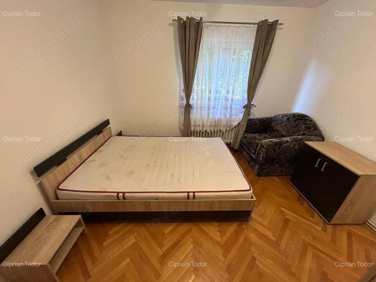 Apartament 3 camere, etaj 3 - zona Tolstoi - 11