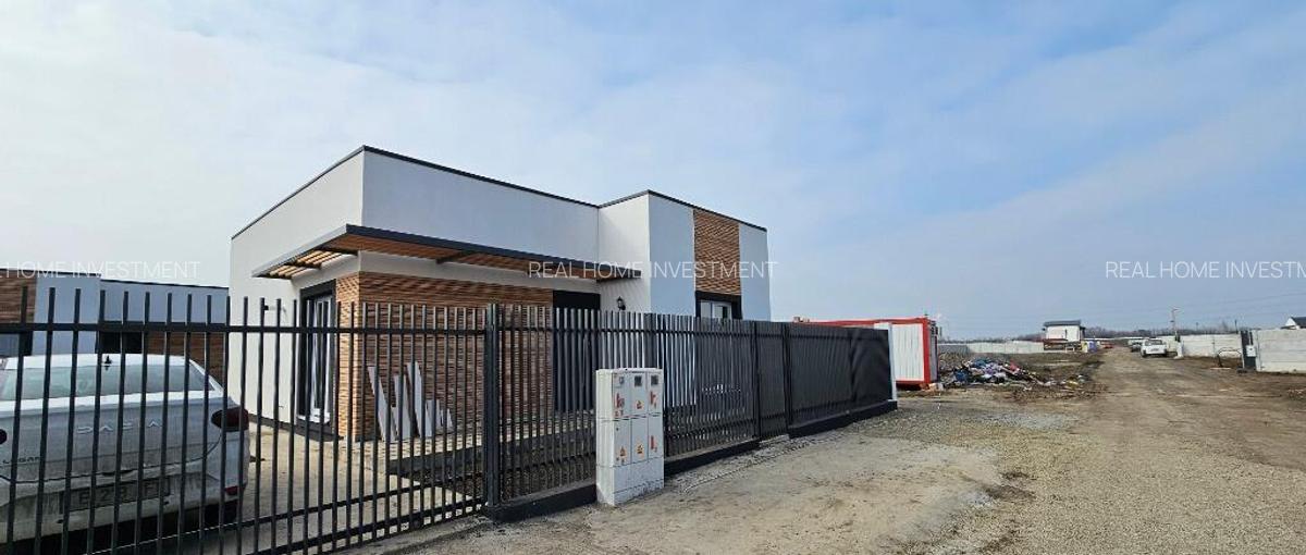 Casa individuala 4 CAMERE/800 M de Blv./Com.Berceni/COMISION 0 % - 2