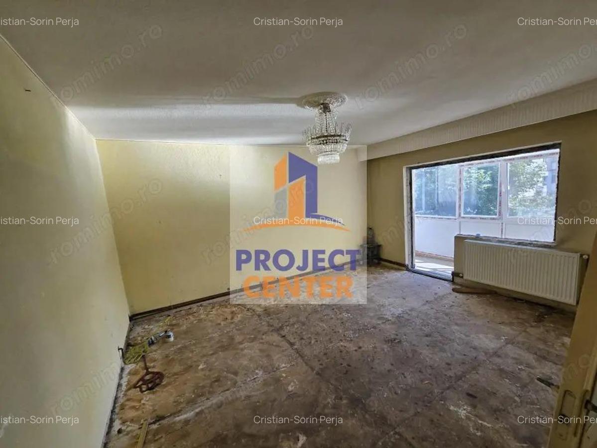 Apartament 3 camere Prundu - etaj 2, decomandat - 1