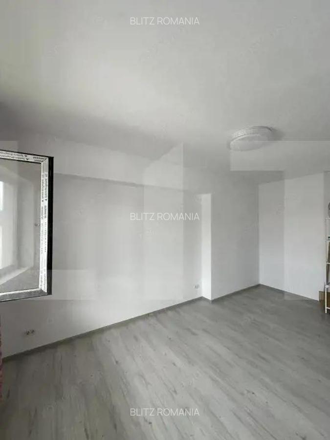 Apartament de vanzare, cu 2 camere, 56 mp, zona Dobroiesti - 12