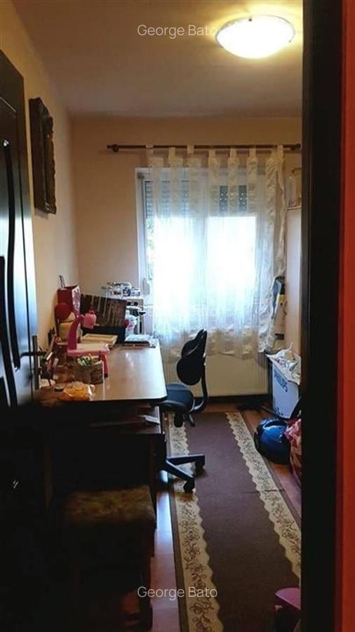 Apartament cu 4 camere decomandat în Rogerius - 2