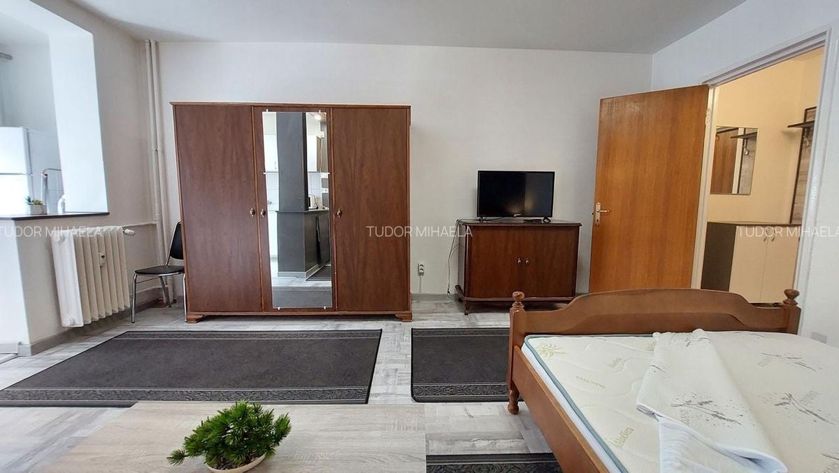 Titan chiar langa metrou Titan, prima inchiriere dupa renovare. - 10