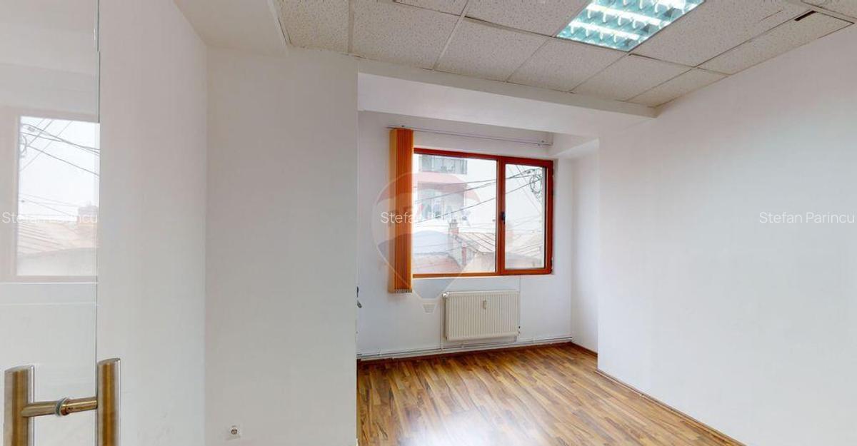Spa?iu de birouri de 215 mp de inchiriat in zona Calea... - 17