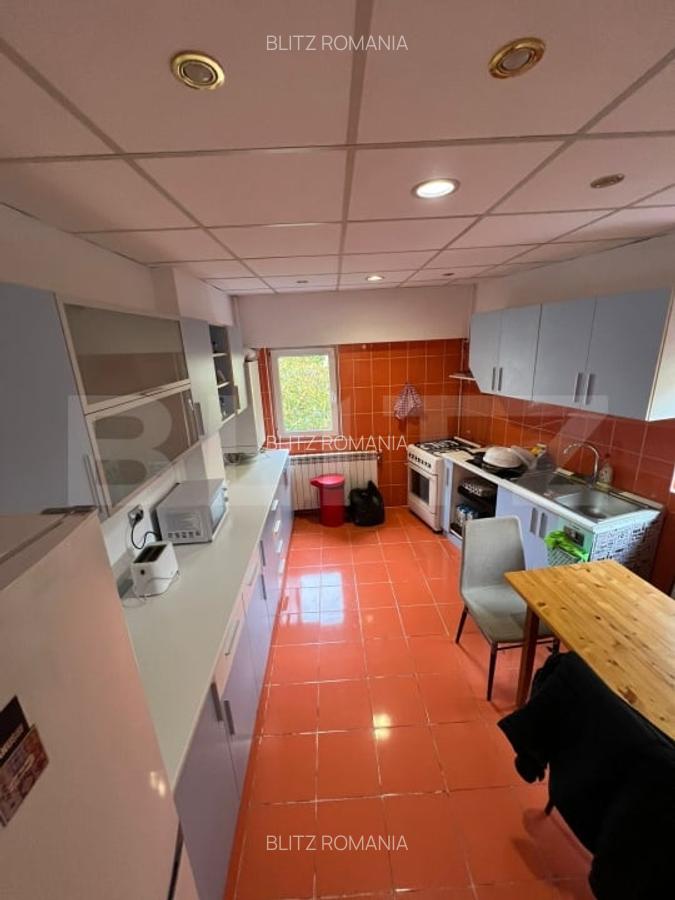 Apartament de 3 camere, 100mp, zona UMF - 6