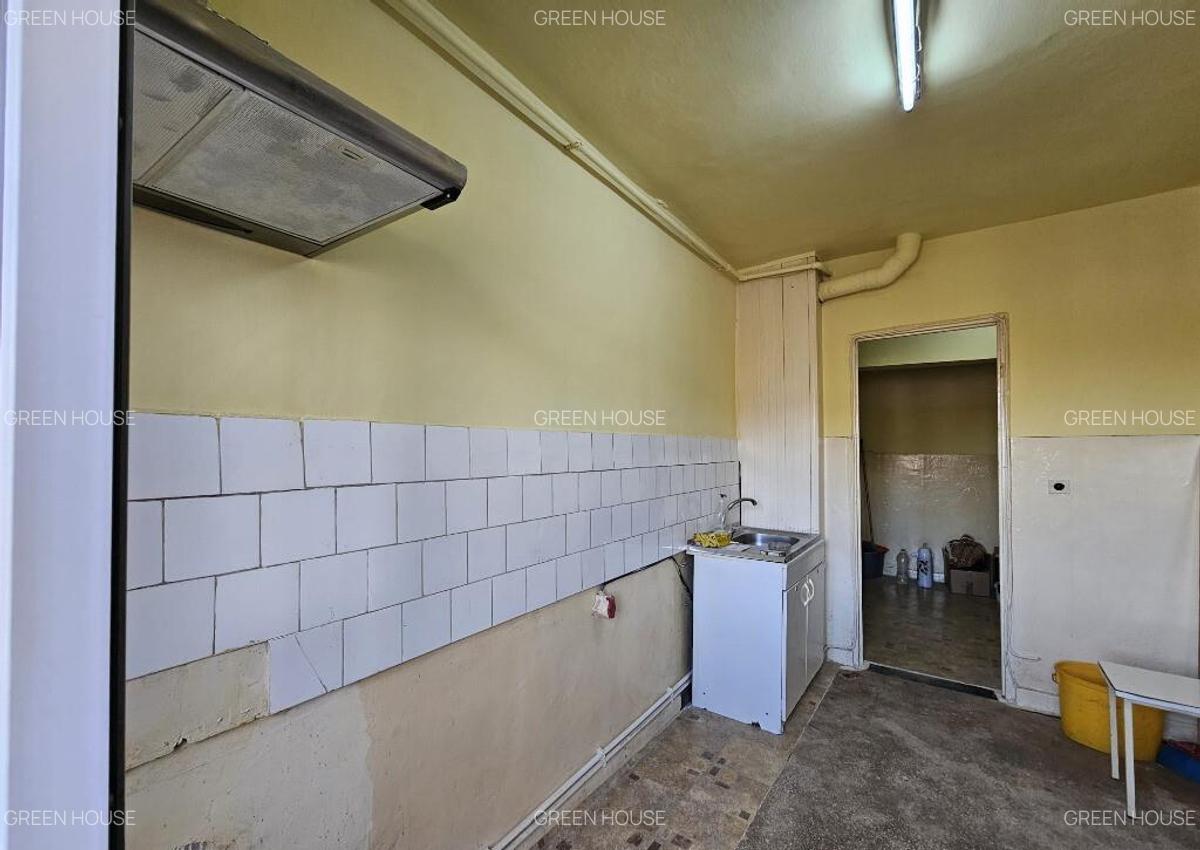 Apartament 2 camere, 2 balcoane + terasa,decomandat, Bv Decebal - 6 Apartament 2 camere, 2 balcoane + terasa,decomandat, Bv Decebal - 6