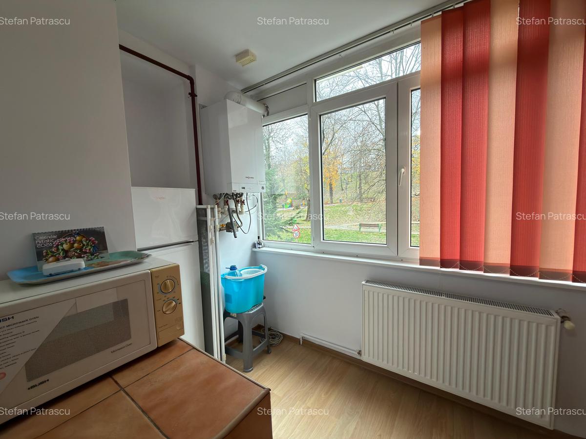 2 camere Romniceanu,Liber aproape de metrou,proaspat renovat,centrala proprie - 11