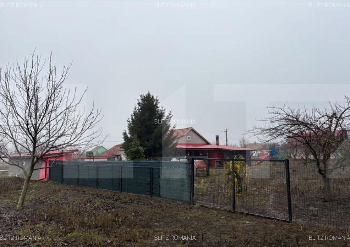 Casa in Iratosu cu teren, apa curenta, centrala termica , - 15