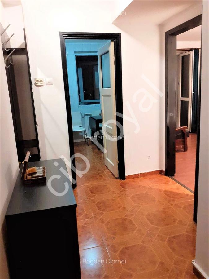 Vând apt. 2 cam. Bd. Ion Mihalache,sector 1, vis a vis metrou 1 Mai, renovat. - 10