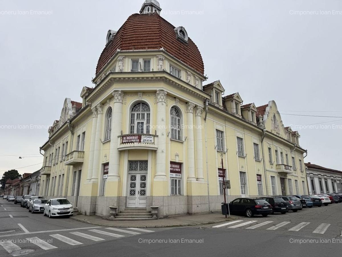 Spatiu la parter in zona Centrala fostul hotel Timisul - 1